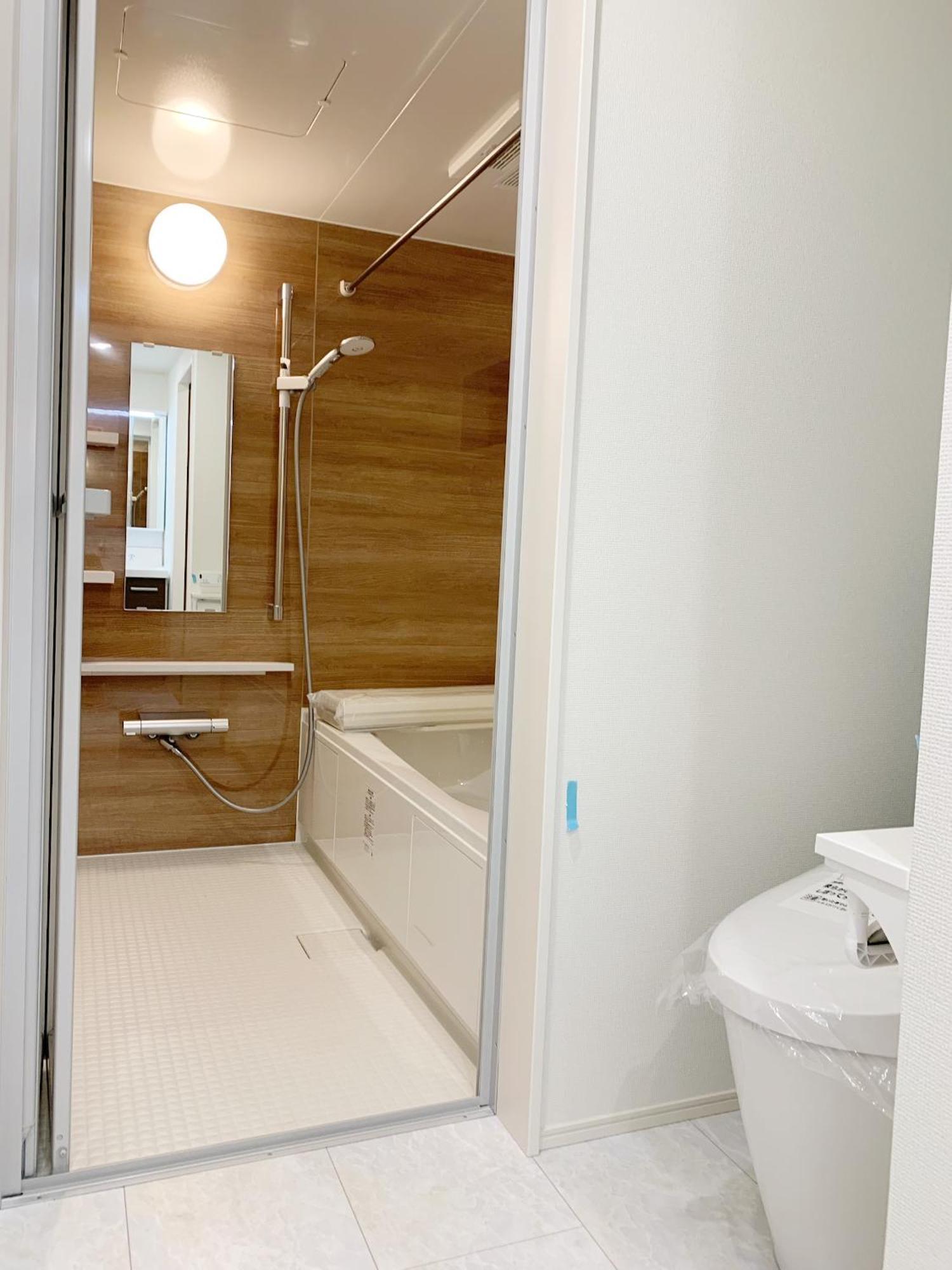 Shinjuku#ookubo#kabukicho#new Built 4beds Room,3 Toilets, 2 Shower Rooms#新宿中心#大久保#歌舞伎#地铁站步行2分#新建一栋3层楼 4个卧室3个卫生间2个浴室1个客厅#高速无限制网络#智能马桶#干湿分离103 Apartamento Tóquio